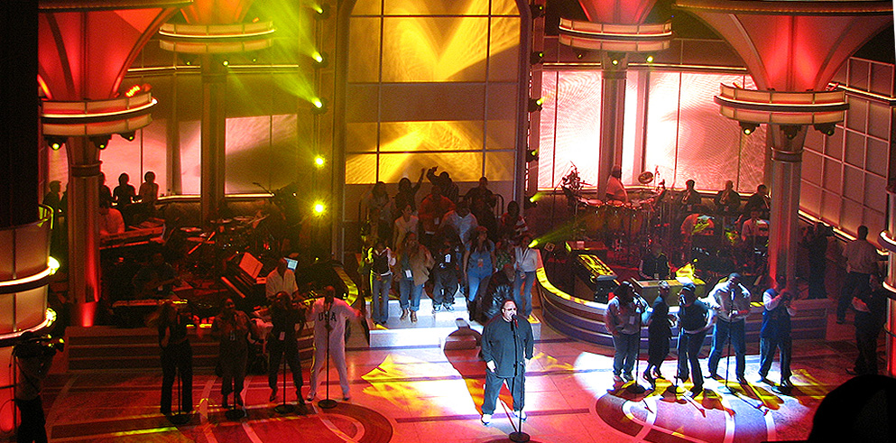 Clay Paky fixtures light up Bet’s “Celebration of Gospel ’07”