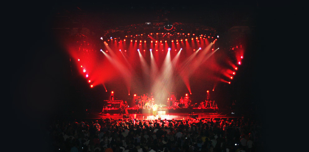 Clay Paky Goes Latin for Shakira's Oral Fixation tour
