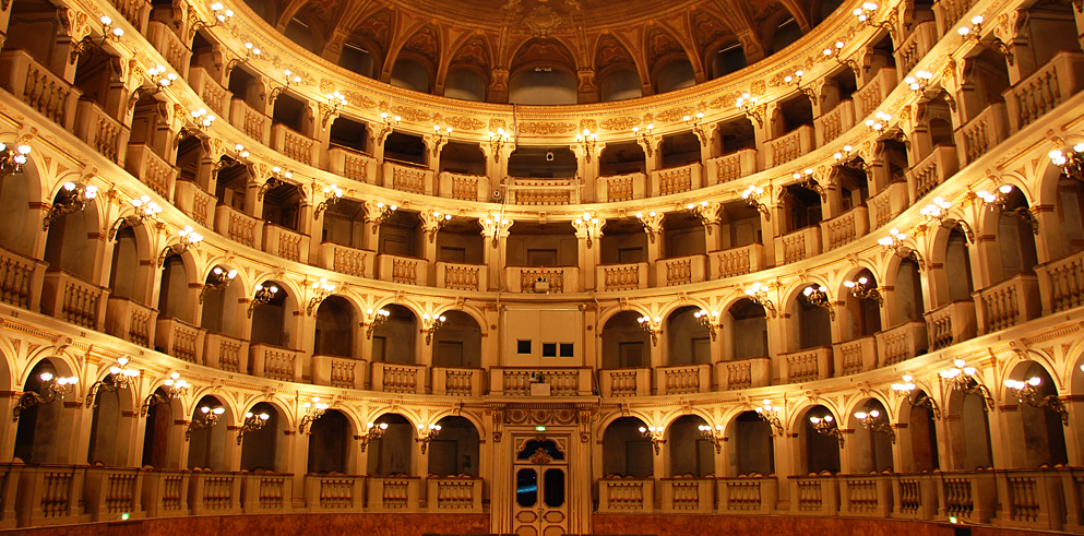 "Teatro Comunale di Bologna"