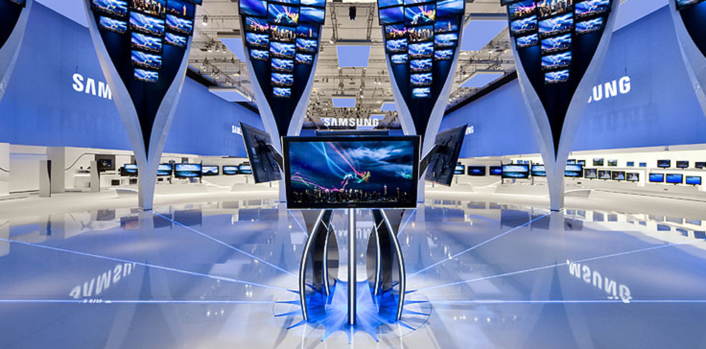 Clay Paky supports Samsung at IFA