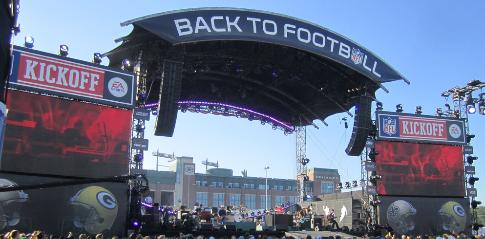 Sharpy Turns in Winning Performance at “NFL Kick Off 2011”