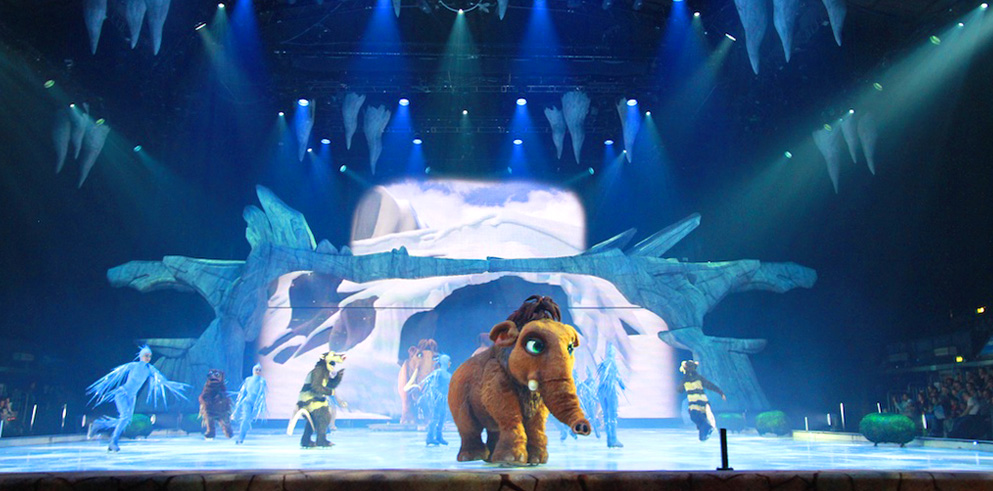 Clay Paky Alpha 1500s dance on ice for Ice Age Live!