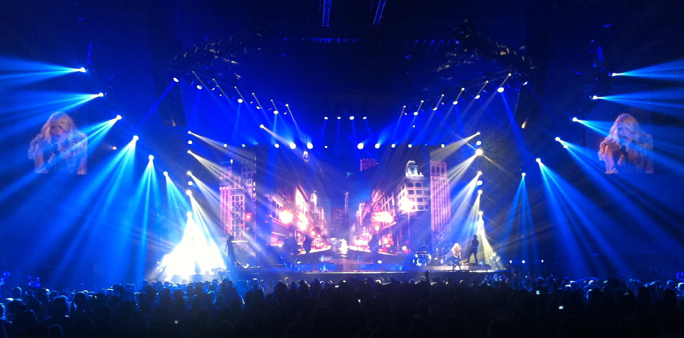 Clay Paky Sharpy illuminate the Carrie Underwood’s World Tour