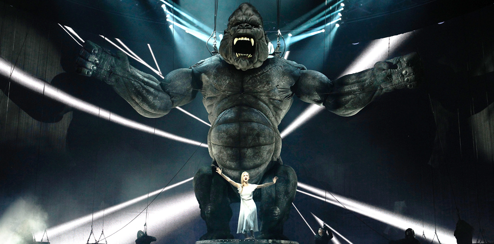 Clay Paky Sharpys’ Colossal Power Dazzles King Kong in Australia