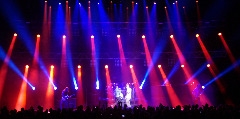 Clay Paky Lighting Fixtures Wrap a Summer on the Road with the 311Tour