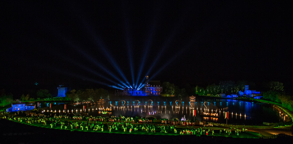 Clay Paky illuminates the largest night time show on earth