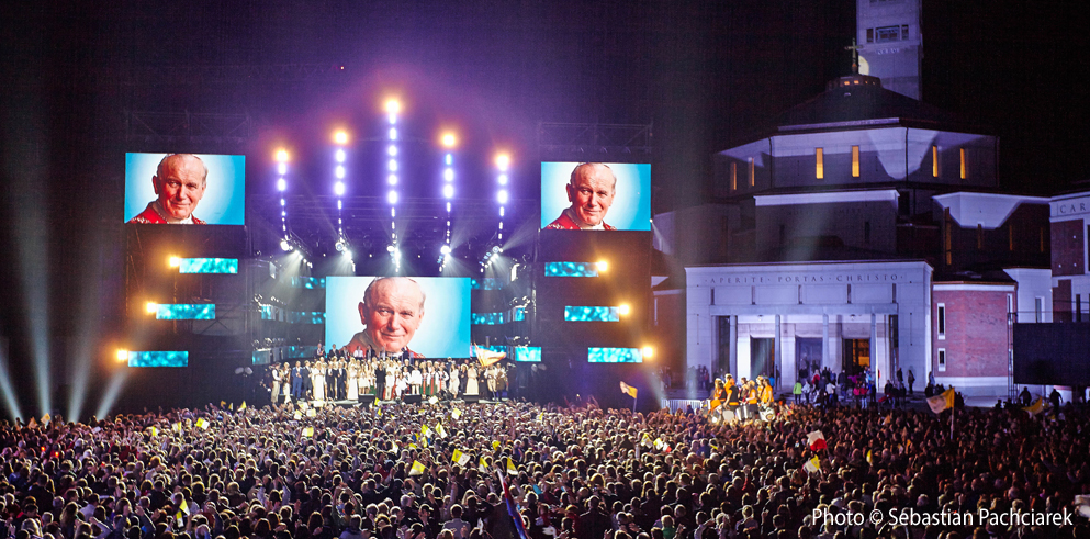 Clay Paky fixtures illuminate the Celebration of Saint John Paul II