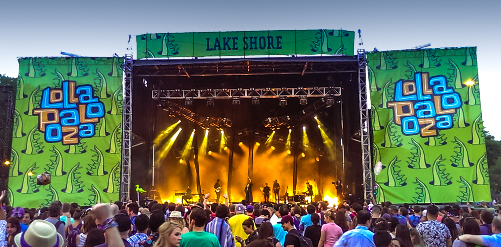 Clay Paky B-EYEs Shine at Lollapalooza 2014 Music Festival