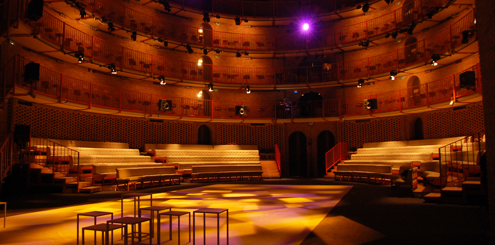 Clay Paky illuminates Milan's Piccolo Teatro