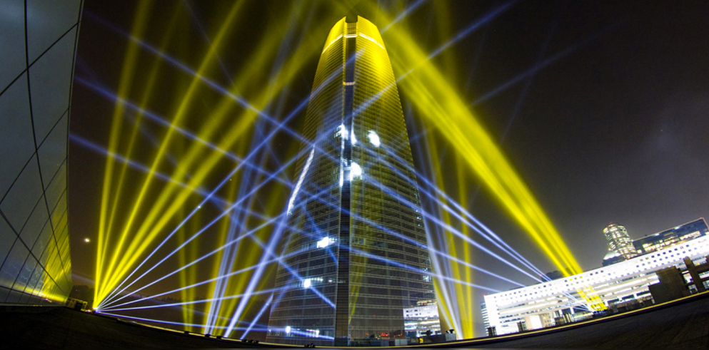 Clay Paky Mythos illuminate Latin America’s tallest skyscraper