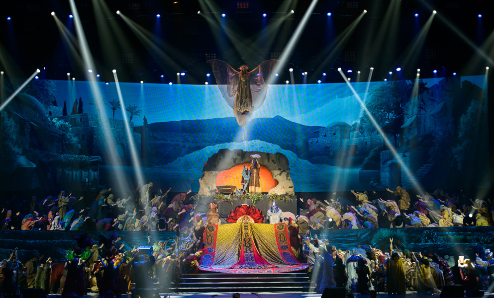 UVLD Chooses Claypaky Fixtures to Support  “The Gift of Christmas” at Prestonwood Baptist Church