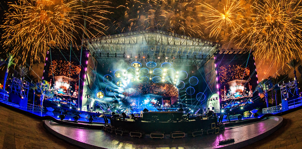 KISS 2020 Goodbye New Year’s Eve Concert from Dubai Features Claypaky Mythos 2 and Scenius Unicos for Architectural and Stage Lighting
