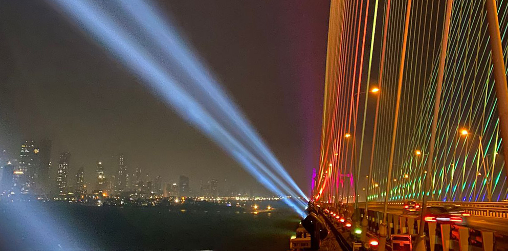 Claypaky Mythos 2 and B-EYE K25 Fixtures Dazzle in Holiday Light Show on Mumbai’s Bandra-Worli Sea Link Bridge