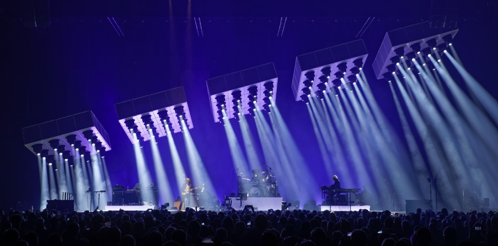 Versatile Claypaky Scenius Unicos Light Up Genesis Reunion World Tour