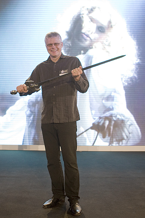 Paul Kell accepts for Rob Sinclair (Goldfrapp)
