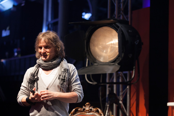 Luc Lafortune: poetry and light on his European "tour" - Paris