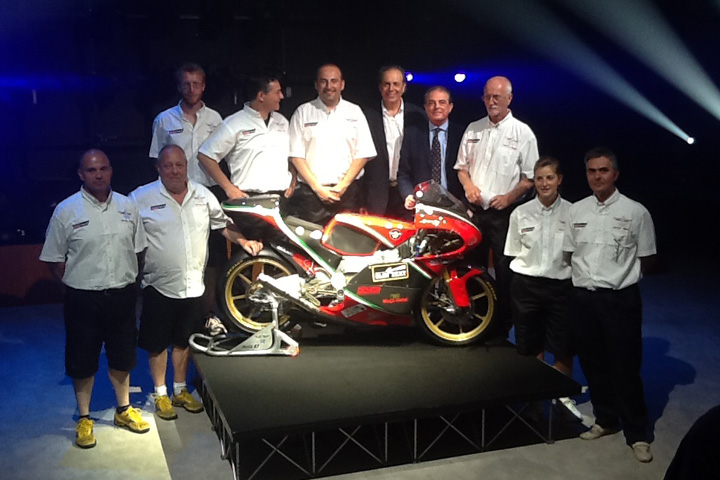 The Sport Racing Engineering team with Pasquale Quadri (President & CEO Clay Paky) and Pio Nahum (CCO Clay Paky)