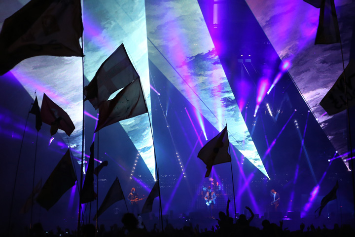 Clay Paky lights Help Arctic Monkeys Dazzle 135,000 at Glastonbury