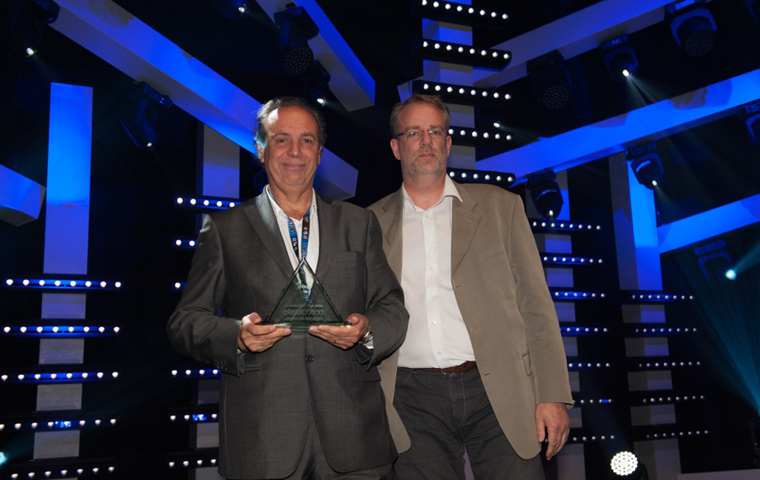 from L to R Pio Nahum (Clay Paky's CCO) and Edge Pagett (PLASA European Regional Board Chairman)