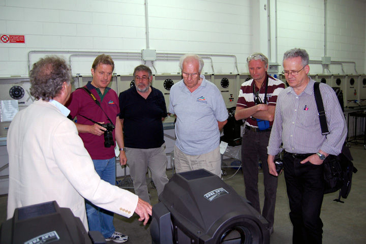 Enrico Caironi describes the Alpha luminaires to the STLD delegation