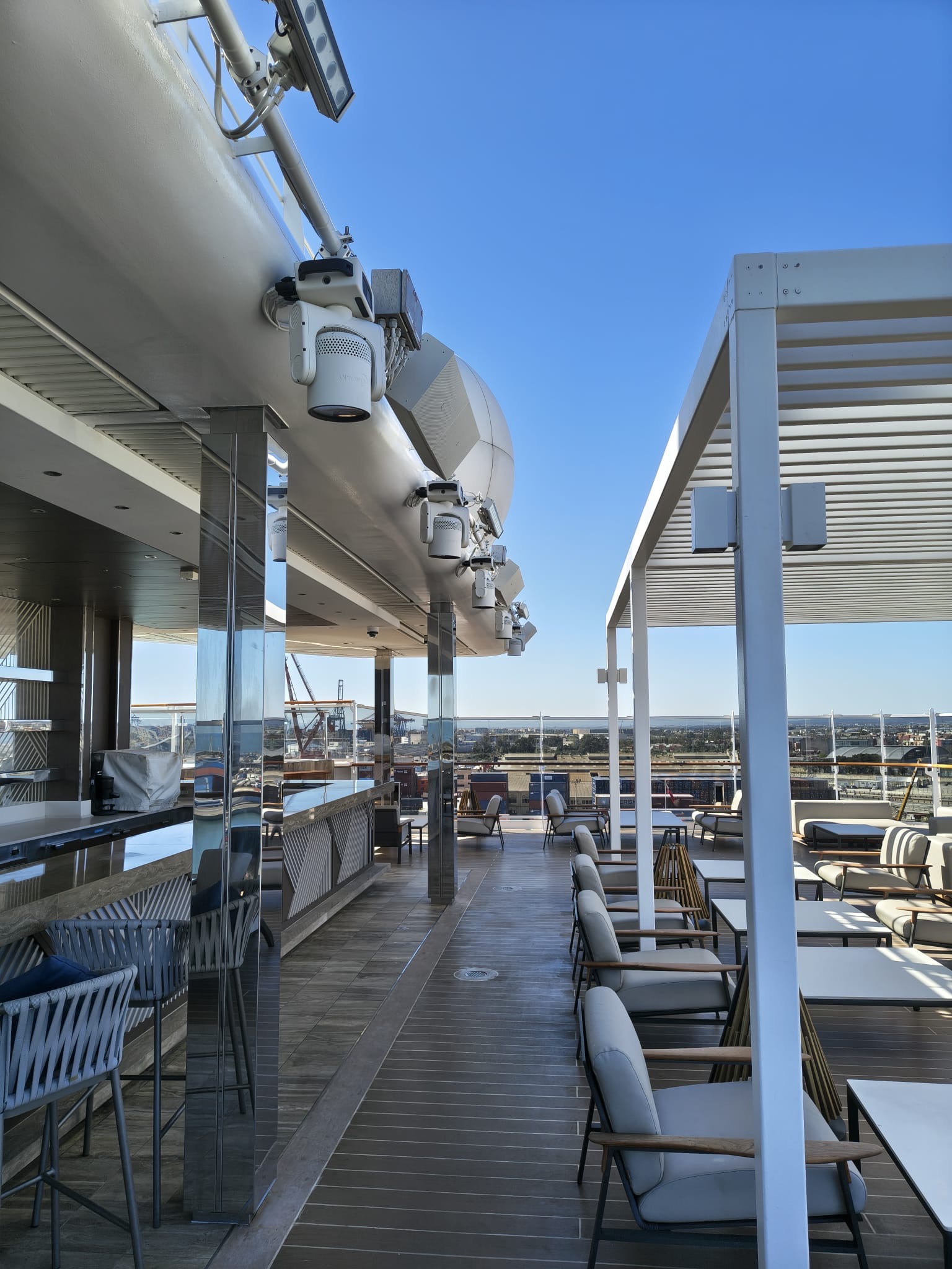 Explora III_Skybar_Mini-B Aqua PX